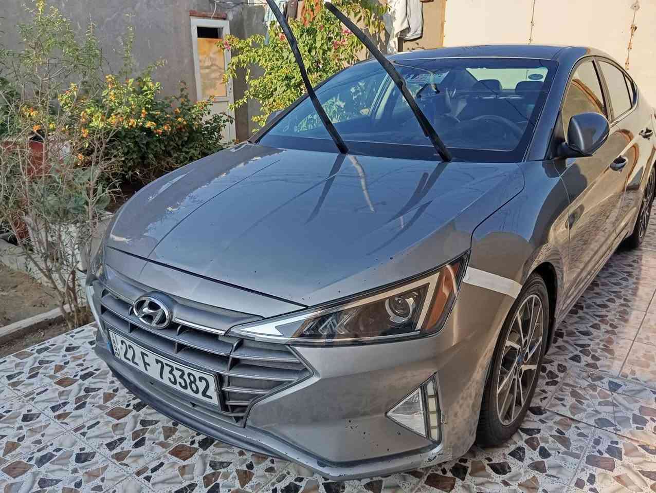 للبيع سياره النترا 2020 وأرد أمريكي ضرر جاملخ وبنيد بدون دواخل بدون ايرباك 
سياره تخبل فول ماعده الفتحه داخل جلد ماشيه 90 رقم اربيل الجديد باسم عراقي السعر 125 وبيه مجال للطيبين مكان السياره كربلاء للاستفسار الاتصال على الرقم التالي 

*********** ‏.        ‪***********‬‏
