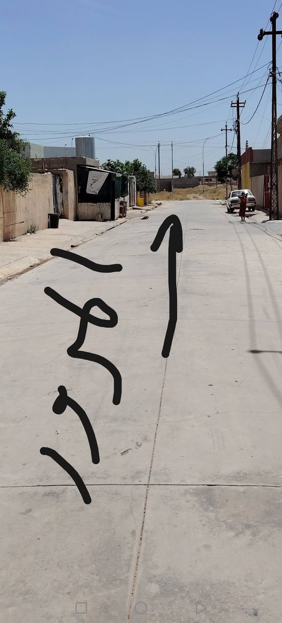 السلام عليكم .قطعه أرض سكنيه طابو ٢٥ للبيع حي حطين خلف التربيه القديمه قريبه على سايدين المرور السعر المطلوب 52 مليون مع مجال بسيط .للإستفسار الاتصال على الرقم ***********
