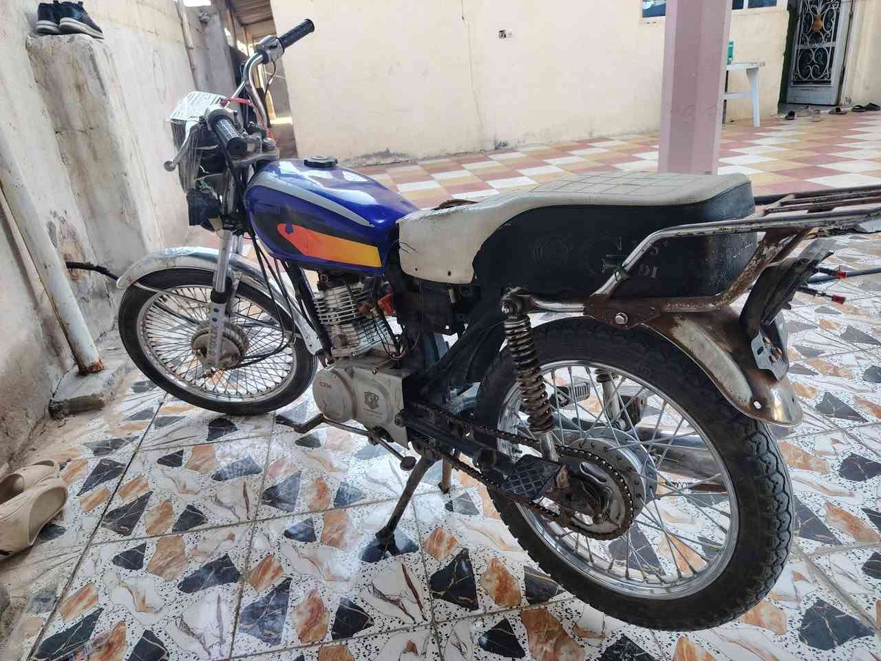تايكر مديل 20كلك سعر 200الف مكاني حله ورديه خارج محرك صاروخ فول نعومه ***********
