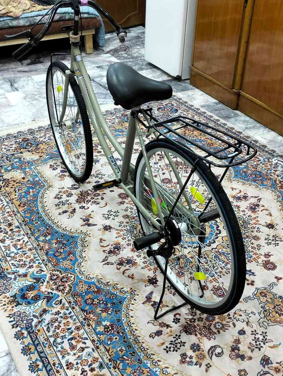 السلام عليكم بايسكل بطه حجم 26 موديل 2021 ياباني اصلي منزله من معرض أبو سجاد بغداد المشتل رقم الهاتف ***********
