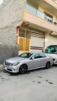 شاهين • ٢٠١٠ • جلد