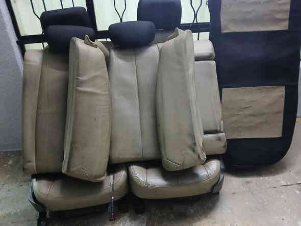 السلام عليكم لبيع كشنات افنتي جلد 2010/ ***********\***********
