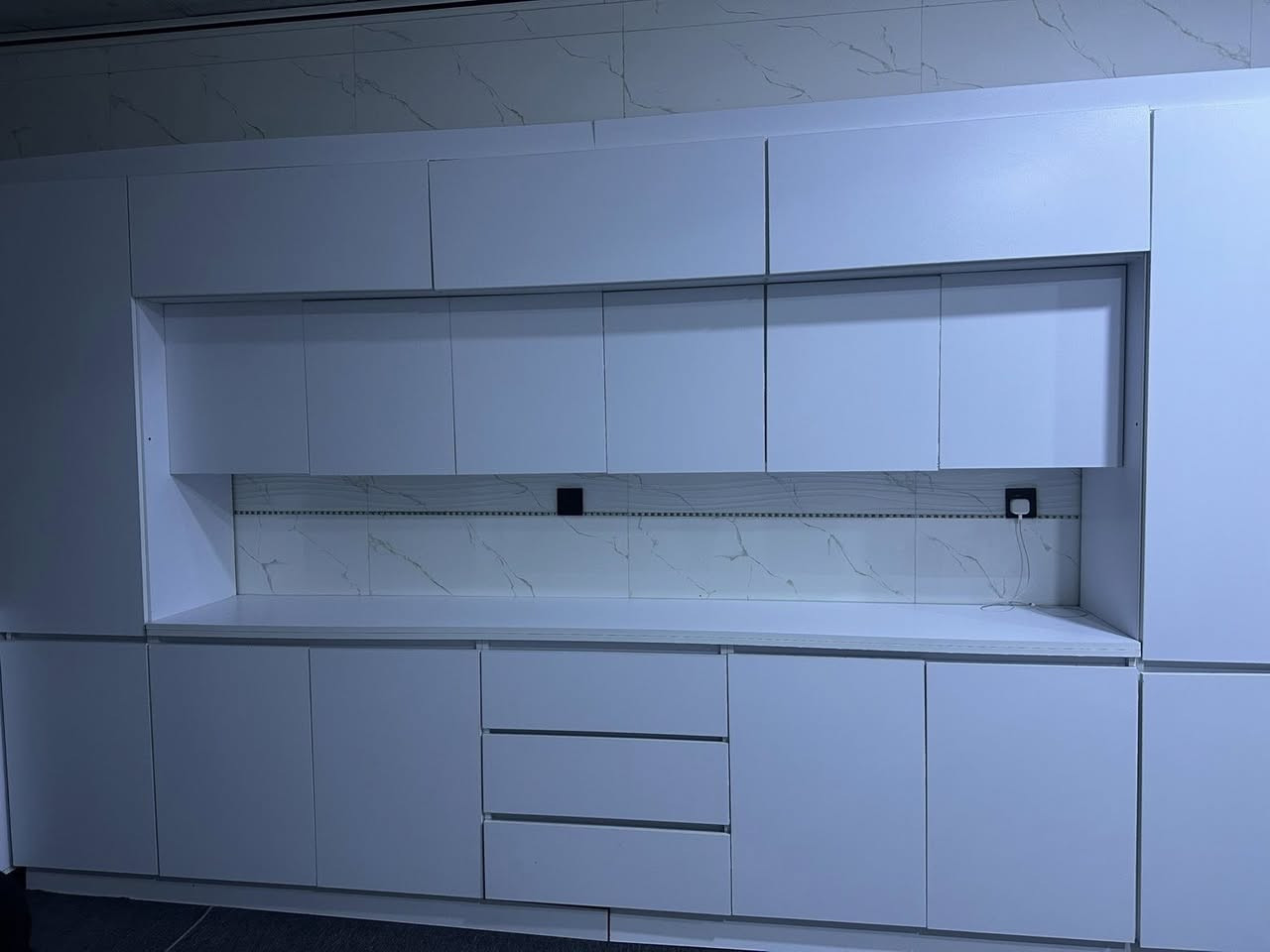 كاونتر للبيع نظيف جدا اخو جديد بدون وعيب قياس ٣م ٧٨ سم عرض…الطول ٢م ١٠ سم  سعر ٥٠٠ الف قفل


**إذا كنت صاحب هذا الإعلان وتريد حذفه لأي سبب، رجاءا أرسل رسالة إلى الدعم الفني**