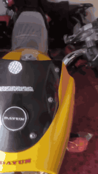 دراجه لبيع مديل 23 مرقمه دراجه حلوه ونضيفه ما متواجد ع فيس اتصل ع رقم0...