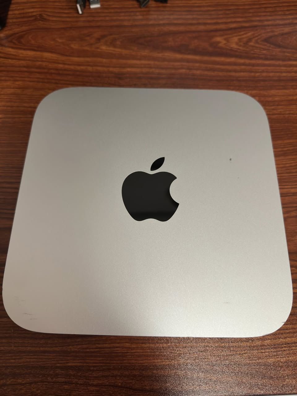 Mac mini
2014 
i5 2.6 GHz
Ram 8 
Ssd 256 
نضام macOS Monterey 
جهاز فائق السلاسه كلش سلس و قوي 
مكاني بغداد البياع حي الشرطه شرطه الرابعه 
سعره  200 و بي مجال بسييط 
***********
