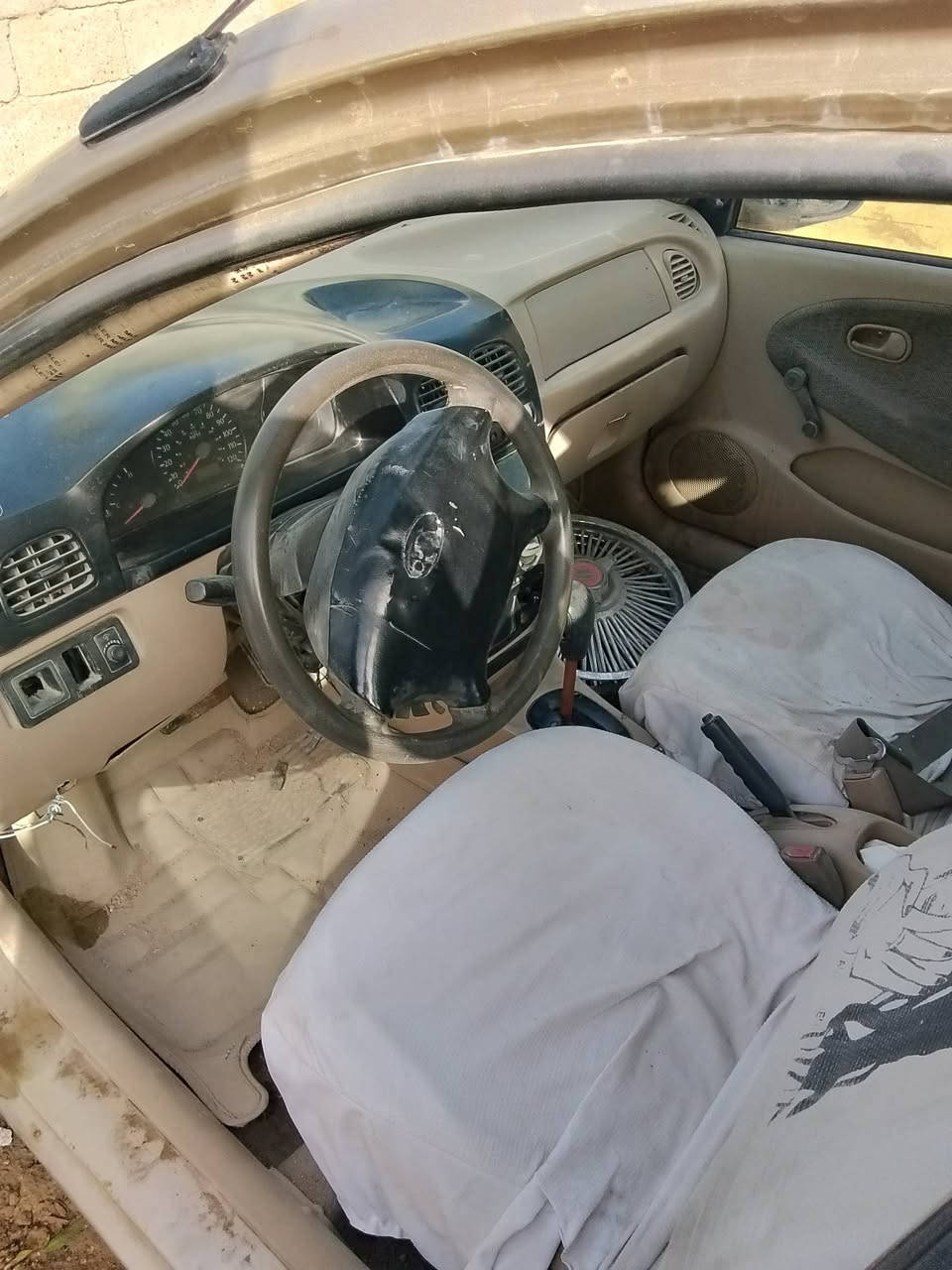 السلام عليكم كيا ريو كير ومكينه  ومكينه خير من الله كير اوتماتيك رقم صدامي راعيها يريد تحويل السعر ٢٥وبيها مجال باقي التفاصيل اتصال ‏‪0771 391 6234‬‏
