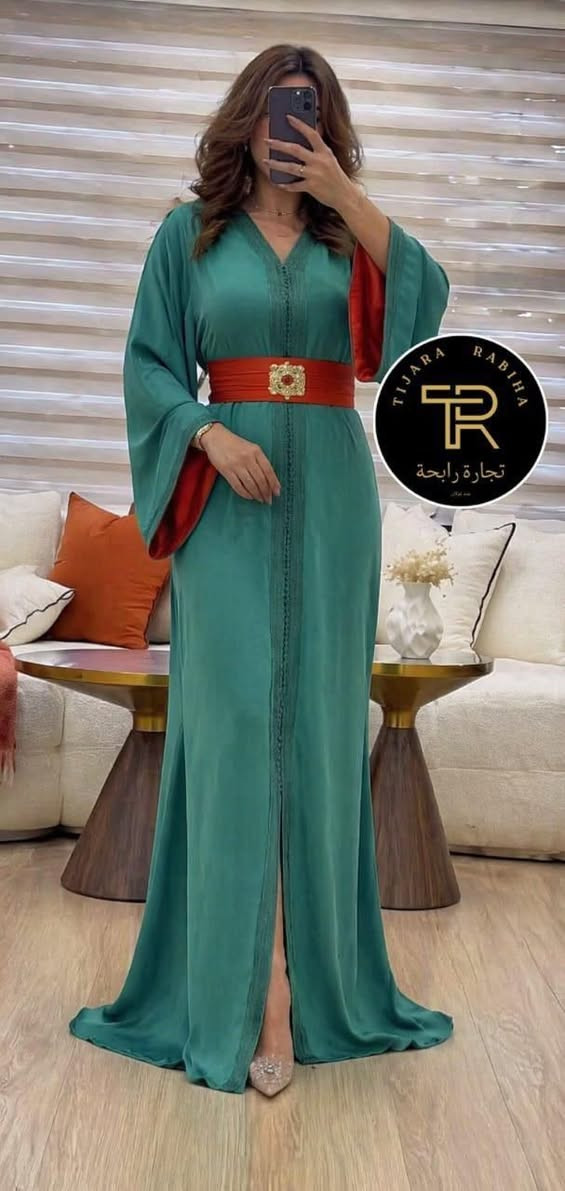 💫 الطلة الجميلة 

🌟جبت ليكم قفطان مخدوم ثوب كريب حرير 
✨مخدوم  بالسفيفة
 ومعاه
  لمضمة ولبروش

 M L XL XXL .         طاي.  

   توب كريب  جودة الاولى ممتاز


**إذا كنت صاحب هذا الإعلان وتريد حذفه لأي سبب، رجاءا أرسل رسالة إلى الدعم الفني**