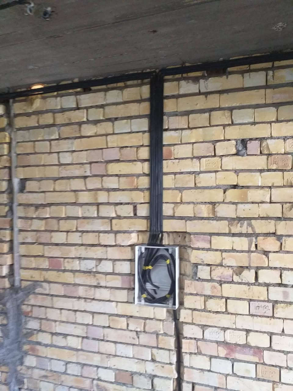 سلام عليكم أللهم صل على محمد وآل محمد
هاذ عملي في التئسيسات وان شاء الله ينال الإعجاب ***********
