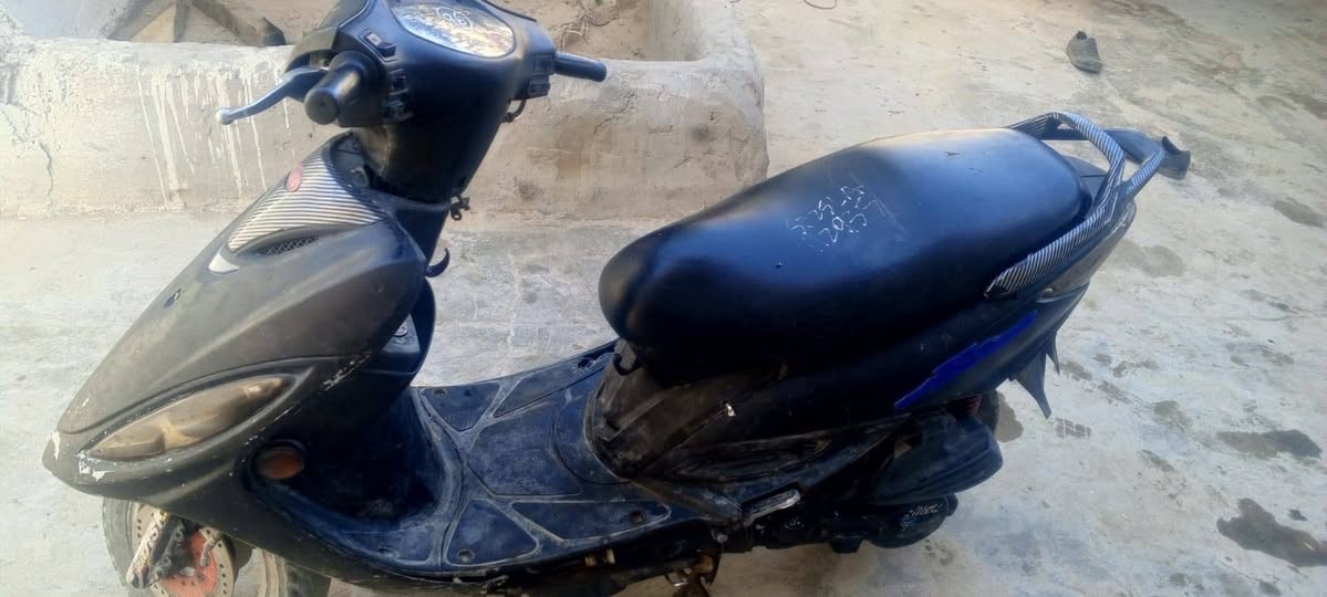 سلام عليكم  دراجه كامكو للبيع دراجه تخبلل سلف نكره وحده اشاير شغاله كلوبات شغاله هونر شغال لعينه  شغاله كلشي شغال بيه
لمكينه تخبل لا تبخير ولا تنقيص 

سعرها خاص او واتساب 

***********
