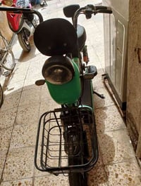 السلام وعليكم متاح دراجه شحن ٦ بطاريات  نضيفه كلش س ٢٠٠ وبيها مجال بغد...