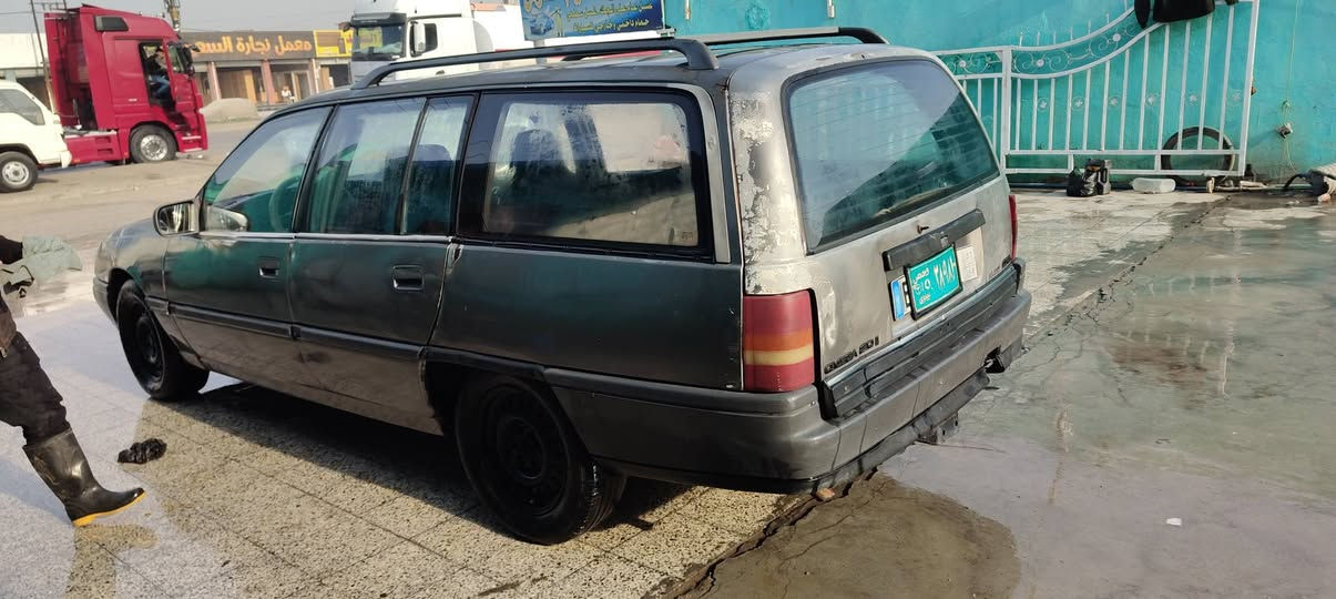 السلام عليكم اوميكا 20كابريته كابون بيها مكلف بلنشر رقم صاحبها
***********
