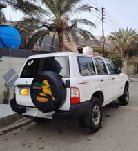 سيارة للبيع بترول مواصفات   موديل2001 رقم نكليزي سياره باسمي  نضيفه تخ...