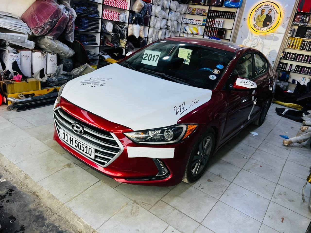 سلام عليكم للبيع النترا موديل 2017 وارد امريكي حادثها جاملغ و بنيد بدون دواخل 
كير مكينه تبريد حداديه مكفولات رقم بغداد تحويل مباشر السونار مرفق ويه صور مكان سياره بغداد وسعر 116 ورقه بيها مجال 
*********** ) اخوان اني مكلف بنشر
