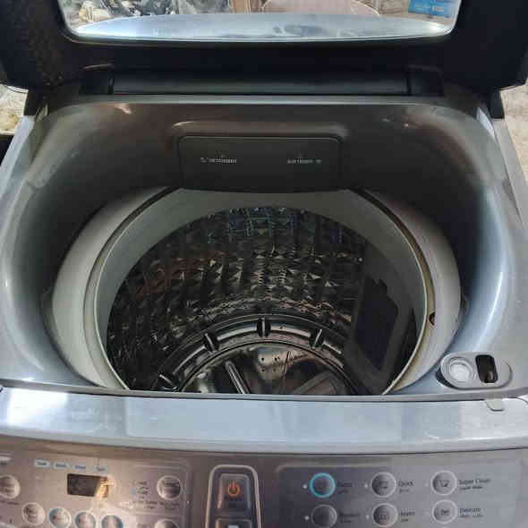 غساله فول اتوماتيك نوع سامسونج حجم 18 كيلو نضيفه وعشغل وضمان بيهه السعر 200 العنوان كربلاء الهاتف *********** كربلاء
