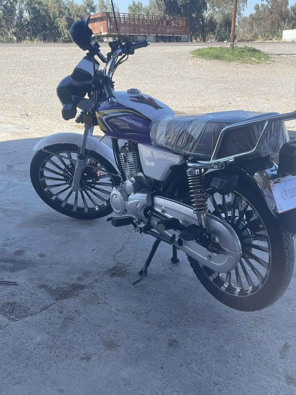 سلام عليكم سيفان موديل 2024شكل 2025باب اول دراجه نضيفه ومرتبه مال جناي بيهاورقتين 
المكان طريق دلي عباس سراجق السعر675وبيهامجال الرقم ***********
