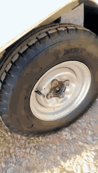 سلام عليكم تكتك 20 رقم بغداد تحويل ثاني يوم تكتك نضيفه وحلوه تخم تاير كهربايه كلهه شقاله  الاستفسار نتصال علا رقم ***********
