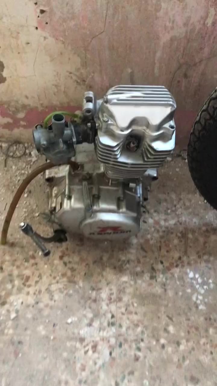 مكينه للبيع كاضم كرنك لمكينه كفال بس مدمره دهن ***********ما متواجد على لفيس
