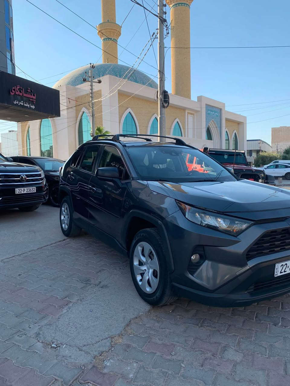 Rav 4 . amreke 2019 
muasafat , LE 
cod / 312#

نیو بۆنیت سبوغ 
دوو چاملغی پێشی کرایتەوە
بێ ئێڕباگ ، جەمپێکی خەفیف پێشی هەیە ، سەرە براکێت هەیتی
مەکینە V4 کەپس ، بێ دەبل 
ڕۆیشتن / ١٥٨ هەزار کم 
ڕەقەم و سەنەوی نوێ 

نرخ / ١٨٥

*********** أربيل, العراق
