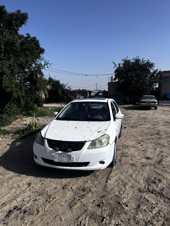 سلام عليكم 
بي واي دي موديل 2012 بصمه 
رقم بابل تحويل مباشر سنويه نافذه 
السياره بيها ضربه بصندوك 
مكينه وكير كورلا بيكاتشو مكفولة جديدة
مكان السيارة ذي قار قلعة سكر 
السعر 28 وبيها مجال قليل 
***********
