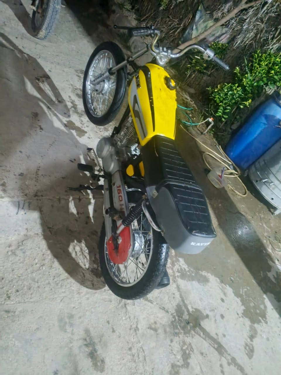 دراجه للبيع كلك او مراوس حسب القناعه ***********
