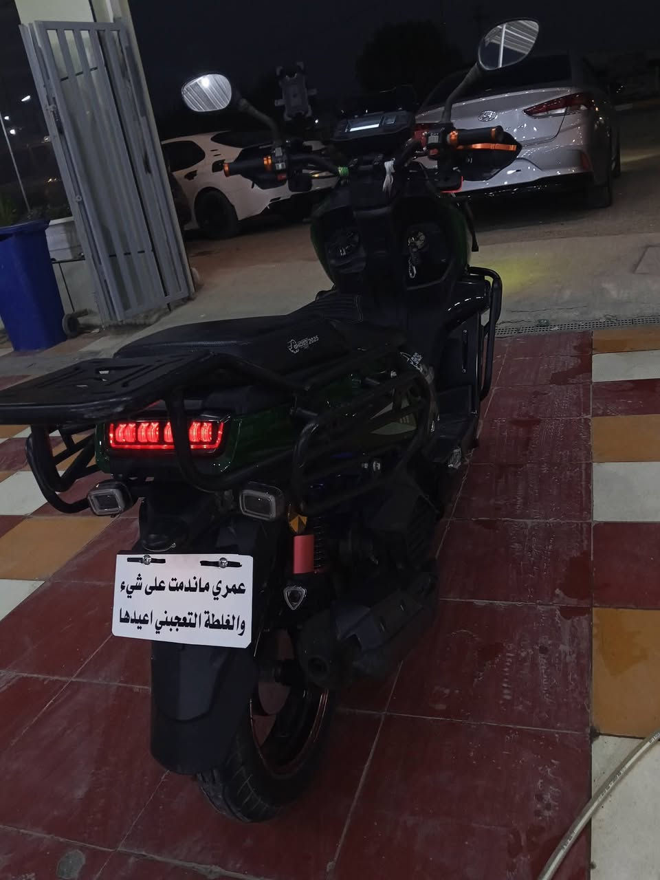 *🔥 للبيع دراجة اباتشي صيني Ghost 🔥*

*السعر: 750 ألف دينار - بي مجال بسيط للشراي*  
*الحالة: مستخدم قليل، نظيفة 100% وماكو عطل*  
*اللون: زيتي أخضر مميز*  
*المكان: بابل ، *

*المواصفات:*
- لايتات ليد أمامية دبل + حلقات زينة تشتغل
- لايت سفلي أصفر قوي
- حمالات حديد أمامي وخلفي + حافظات جانبية
- حامل موبايل راكب وجاهز
- موديل 2025حديث ومحرك مرتاح
*الدراجة جاهزة، تشغيل وتمشي. لا تحتاج صيانة*
*للاستفسار والحجز: ************  
*الصور حقيقية عالطبيعة*

الشراي الجاد يجي يشوف ويجرب بنفسه
مكلف بالنشر

