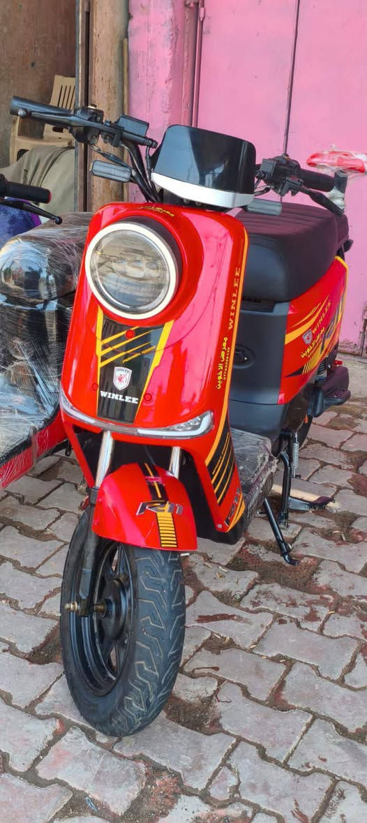 دراجه شحن 🔋⚡R11
دراجه حديثه
لون احمر 🏍
موديل2025
اشاير يمنه يسره دبل اشاره👉👈
لايت عالي واطي🚿💡
هورن مال سيارة عالي جدأ📡
اربع سرع4 سرعه 109 🚀
تحتوي على6 باتري دبل 32 امبير
ملف 2000حقيقي
عقل مبدل رياضي لان مزوده بطاريات اضافيه
تحتوي على قاعده رقم رياضي
مغلفه كشنات شاشه درع شاشه مغلف
الدراجه رياضيه مزود تقره بالشاشه75 فولت تختلف عن الدراجات
السعر#/650
التواصل/***********
