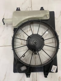 للبيع حاضنه بنكه مال فورتي  بيها كسر بسيط ينلحم  سعر قفل 15 الف متوفر ...