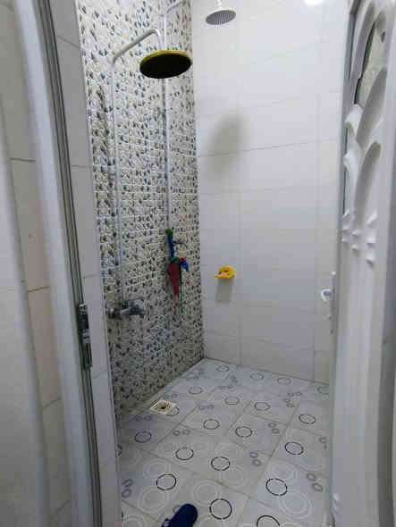 مكتب عقارات الاكرم
‼️بيت للبيع‼️
📐المساحة٢٠٠م  طابق ونصف
🔴 التفاصيل الطابق الاول غرفتين استقبال صاله مطبخ حار بارد صحيات داخلية وخارجية
الطابق الثاني غرفة كبيرة 10x5 مع صحيات 
📍العنوان البصرة شط العرب الجزيرة باب الهوى 
💸💵السعر ١٢٠ قابل للتفاوص.
الاتصال على الأرقام
***********
***********
***********
