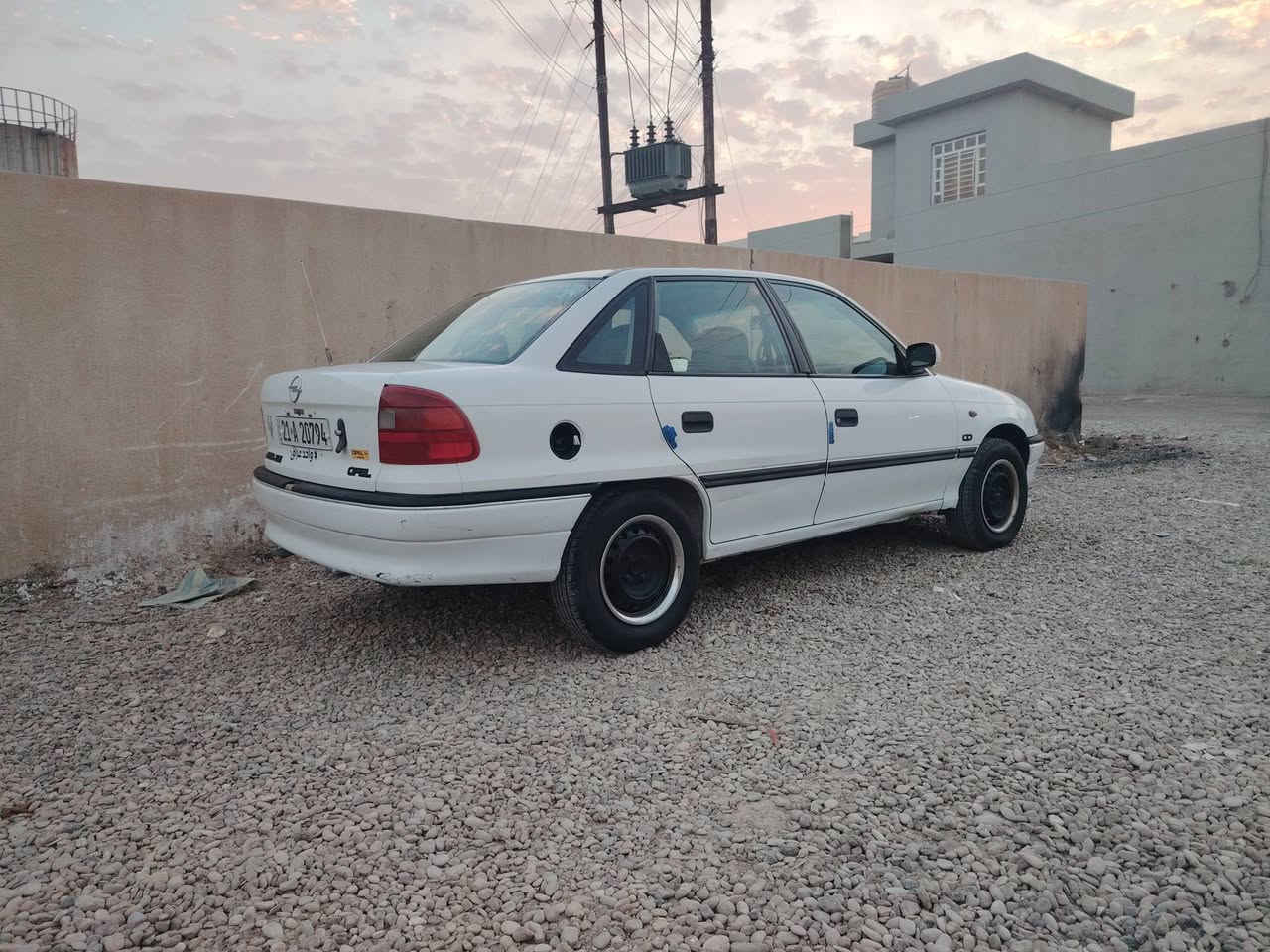 السلام عليكم
اوبل استرا موديل 93 نضيفه كامله بدون حادث بدون صبغ تخم اربعه تاير جديد صدر جديد باتري جديد كهربائيات كله شغاله سنويه جديدي باسمي اني تريد وكاله تريد تحويل دفتر بانزين بيها تدفه تبريد گير اوتوماتيك المكان كركوك داقوق ***********.   ***********
