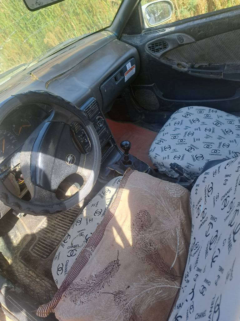 اسبرو ١٩٩٥ كير عادي محرك مسكر رقم واسط للبيع سعر ٢٦ $$ سنوية لل٢٠٢٧ تخم تاير وباتري كهربائيات شغالة تخم تاير دبكات جدد ترايك وين متريد..للاتصال واتساب مكاني.طوريج *********** كربلاء, العراق
