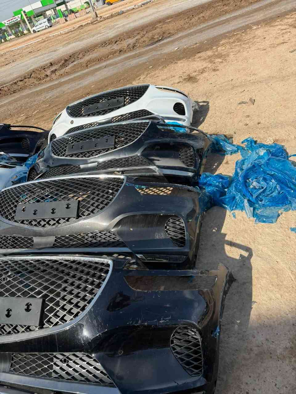 كافه غراض جنسيس متوفر من موديل ٢٠٠٩لحد موديل ٢٠٢٥ يوجد بيبان جنسيس يوجد دعاميات يوجد بدنات يوجد لايتات أمريكي وخليجي يوجد بنيد يوجد جاملغات يوجد ماستكات يوجد حساس يوجد رادارات امامي وخلفي يوجد كأمره امامي وخلفي يوجد بطاين يوجد درع 
لعنوان دوانيه التقيه ثالثه على طريق النجف مقابل بانزين خانه القصواء مجمع بشار البديري 
***********زيودي البديري 
***********زيودي 
***********زيودي 
يوجد خدمه توصيل جميع المحافظات 
دوام من 8صبح لحد 5 لعصر
