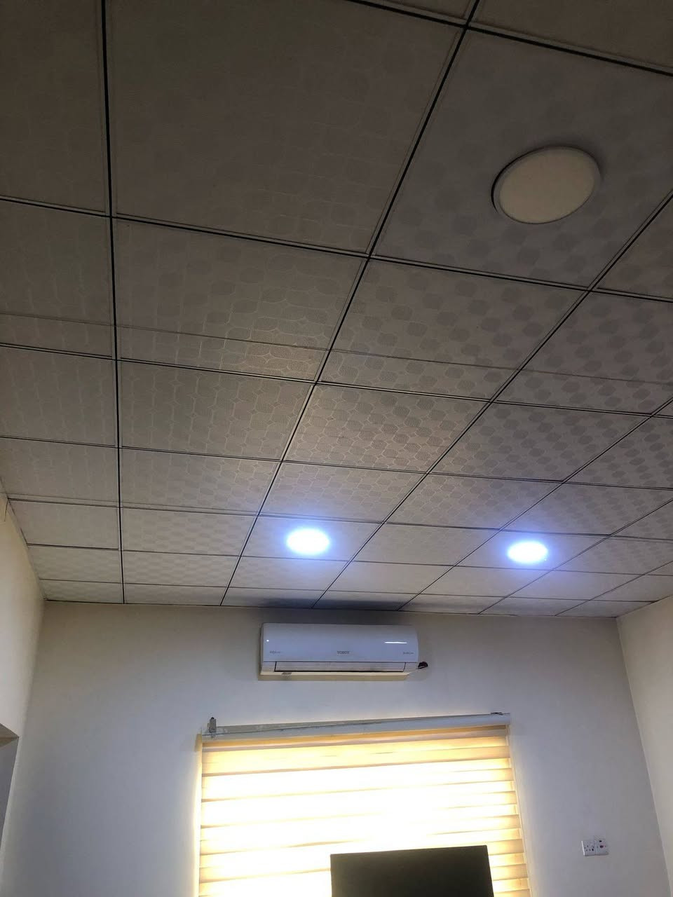 سلام عليكم 
بيت طابو ركن للبيع جاهز للسكن  بمجمع مدينة الرضا السكني قرب جامعة  ذي قار على الطريق الحولي..
البيت ركن المساحه ٢٠٠ متر .. وكراج سياره وحديقه وبجانب البيت فضله ٢٠٠ متر  هم تكون حديقه للبيت وايضا كدامه ساحه خضراء
السعر ١٣٥ مليون مع الاثاث وغير مطلوب لمستثمر او مصرف او مبادره يعني العقد مباشرة باسم المشتري البيت جاهز للسكن 
اي استفسار الاتصال على الرقم واتساب 
***********
@إشارة الحاج محسن الركابي الركابي الحاج احمد الاسكندراني الحاج ابو احمد العبودي الحاج ايادابو زينب الازيرجاوي عقارات مناسبة عقار ذي قار دارك علي هادي مهند ابو علي سيد علاء الحسيني ام ام نور ام حمودي ام مصطفى لوساطة لعقارية
