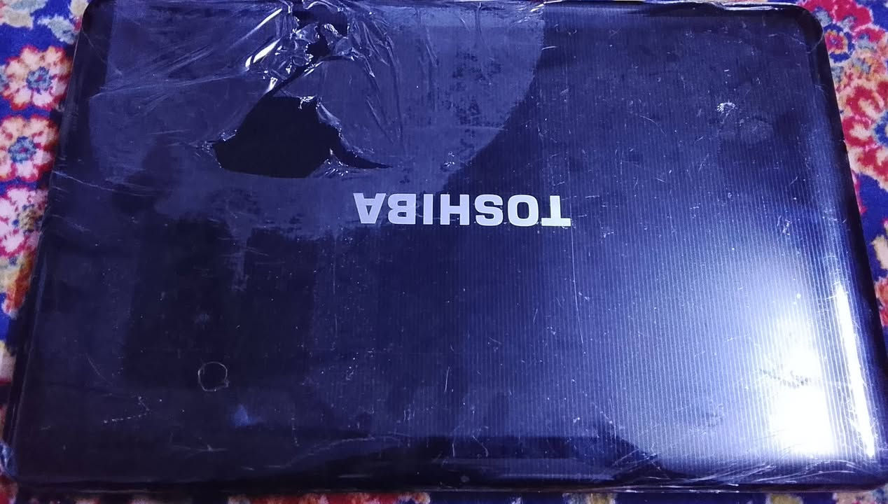 السلام عليكم للبيع لابتوب توشيبا مستخدمة مع كافة ملحقاتة السكن بغداد


**إذا كنت صاحب هذا الإعلان وتريد حذفه لأي سبب، رجاءا أرسل رسالة إلى الدعم الفني**