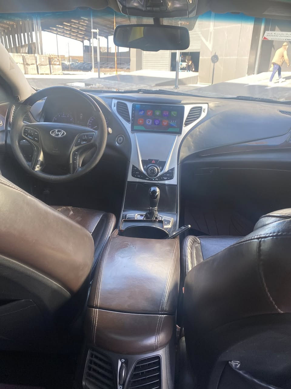 سلام عليكم ورحمه الله لسياره للبيع فقط ملاحضه اني مكلف بل النشر لاتصال ع لرقم 
ازيرا خليجي مديل ١٤ فول موصفات  vlb

 بيها صبغ بصفحه سايق بيها جاملغ خلفي بي طخه 

لبنيد مبدل اصلي لسياره جاهزه كير محرك صدر امامي خلفي جديد تخم تاير 

رقم بغداد مشروع وطني سنويه ل ٢٨ 

مكان لسياره النجف لسعر ١١٠ وبيها مجال قليل

***********
