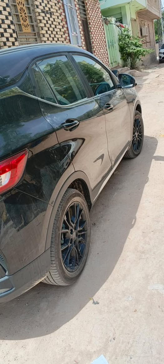 السلام عليكم
Jetour موديل 50x

ماشية 5 الاف

2026

بيها بارد بسسيط جدا من جهة السايق

محرك 1.5T

السعر 150 بيها مجال بسيط 

للاستفسار اكثر التواصل مع الرقم 

***********
