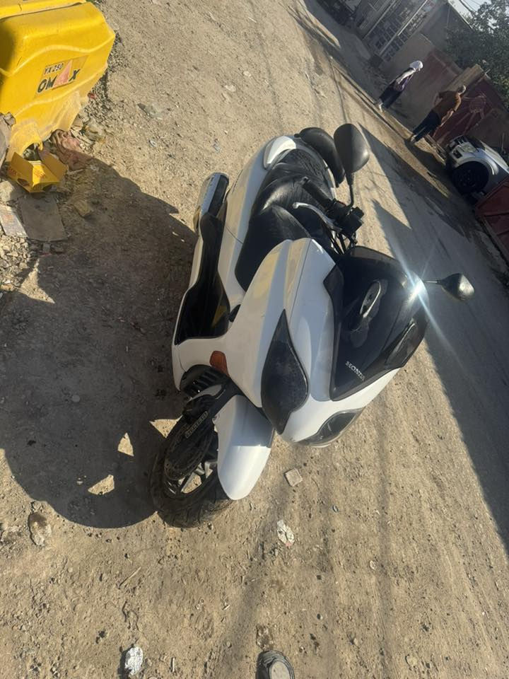 صفر عشره مكفولة كلشي شغال مكان بغداد شراي خابر لاطب خاص ***********ا.  السعر واحد و600
