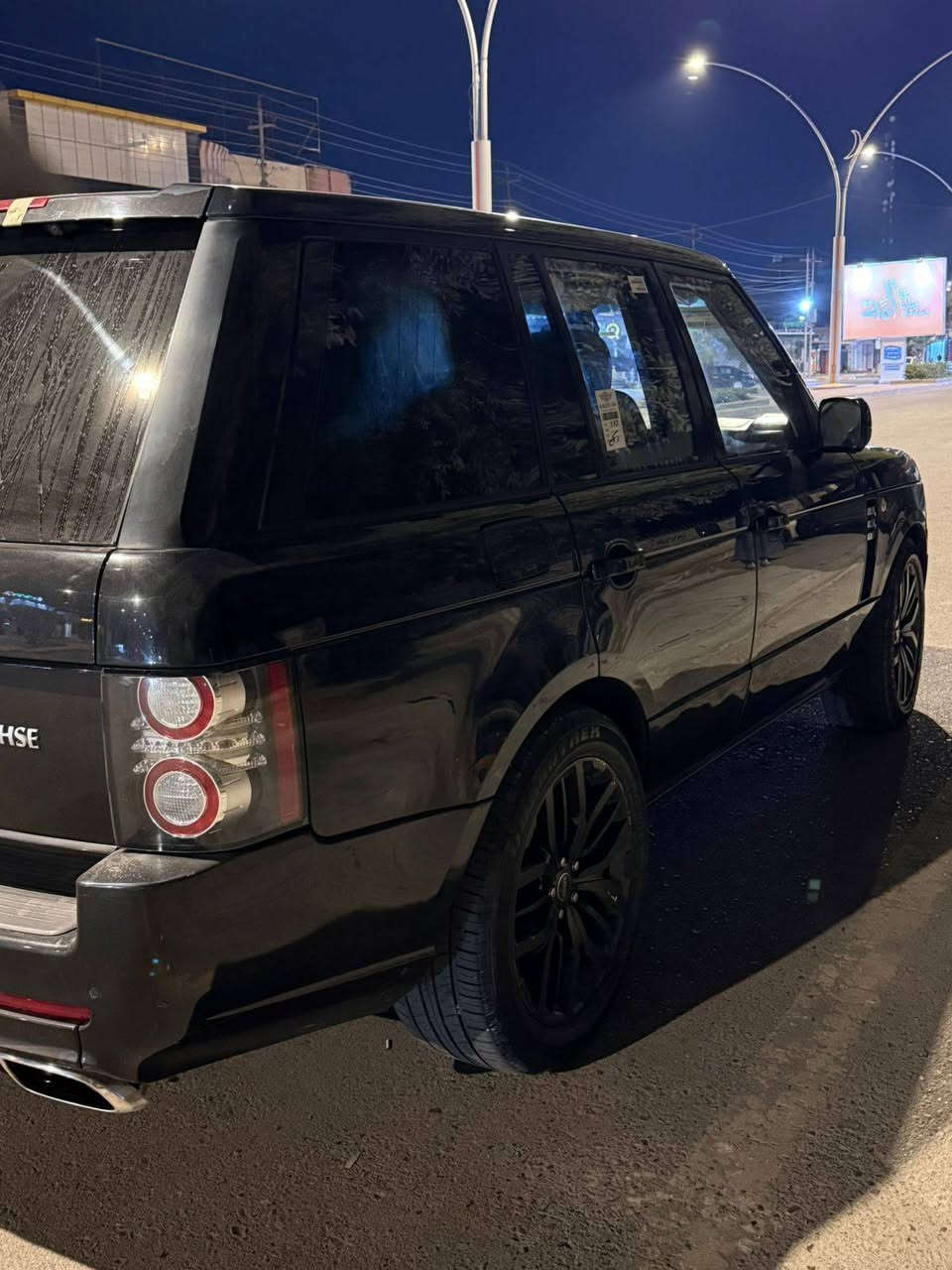رانج روفر فوك 2012 لون اسود
رقم بغداد مميز بأسمي تحويل مباشر
ماكو هيجي بالسوق 
ماكو هيج نضافة بالسوق 
محرك بدون سوبر ارغب محرك (مفتوح بس بشرط بدون اي مصرف)   
سيارة وكالة خليجية ضمان دولي
مكفوله كفاله عامله
بدون دواخل بدون ايرباك
بيع او مراوس
💎 ســعــر 165
للتواصل ***********
مواصفات 
 بصمة 
سلايد
داخل بيجي
كشنات كهرباء 
كشنات تدفئة
كشنات جلد 
شاشة 
خمسة كاميرا ٣٦٠ درجة
شاشة مال كيج اندرويد 
دبلات جبريس صاعد و نازل حسب رغبة
CD changer 
DVD 
سيستم صوت سماعات
سترين تدفئة 
ستيرن تحكم فوول اوبشن
اربع نضام قيادة (صحراء و ثلج و جبال و ستاندارد
