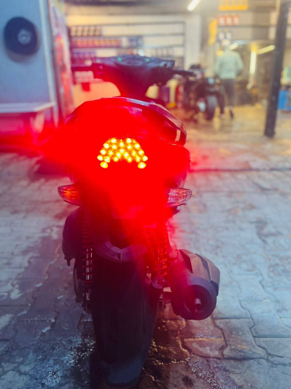 السلام عليكم جيتي ار للبيع كاملة بلادية سعره 550قفل مكنته ناعمة
مكاني بغداد حي اور او مدينة ***********رقمي
