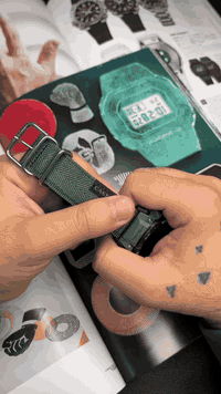 كاسيو - CASIO Watch 
⬛ [موديل:PRG-340B برو تريك] صنع في تايلند 

❗️أصلي ضمان دولي لمدة عامين من تاربخ الشراء 
✉️ شحن داخل العراق  
تواصل واتساب ***********☎️
⠀.........................................

⬛️ الحركة: طاقة شمسية solar power
⬛️ سلسلة: PRG-340B_PRO TREK
⬛️ مقاومة الصدمات
⬛️ سهولة الرؤية في الظلام ضوء LED
⬛️ مستشعر قياس ضغط جوي وارتفاع 
⬛️ مستشعر قياس درجة الحرارة 
⬛️مستشعر بوصلة تخبرك باتجاهك
⬛️ مستشعر توفير الطاقة في الظلام 
⬛️5 منبهات يوميا مع منبه غفوة 
⬛️مؤشر احتياطي الطاقة 
⬛️طوق اتجاهي دوار
⬛️ تصميم رياضي
⬛️ لون غير لامع رائع MATTE
⬛️ السير: راتنج قماش الياف طبيعيةCASTLON  للأخضر.. وجلد طبيعي مقاوم حراري للون بني الكايوتي 
⬛️ الزجاج: زجاج معدني
⬛️ مقاوم للماء: 10 بار
⬛️ القطر:  51.7 ملم
⬛️ الوزن: 55 غرام
⬛️ الجنس: ذكر
⭐️ الأكثر مبيعاً.....
⠀.........................................
#شكراً_لاختياركم_كاسيو
