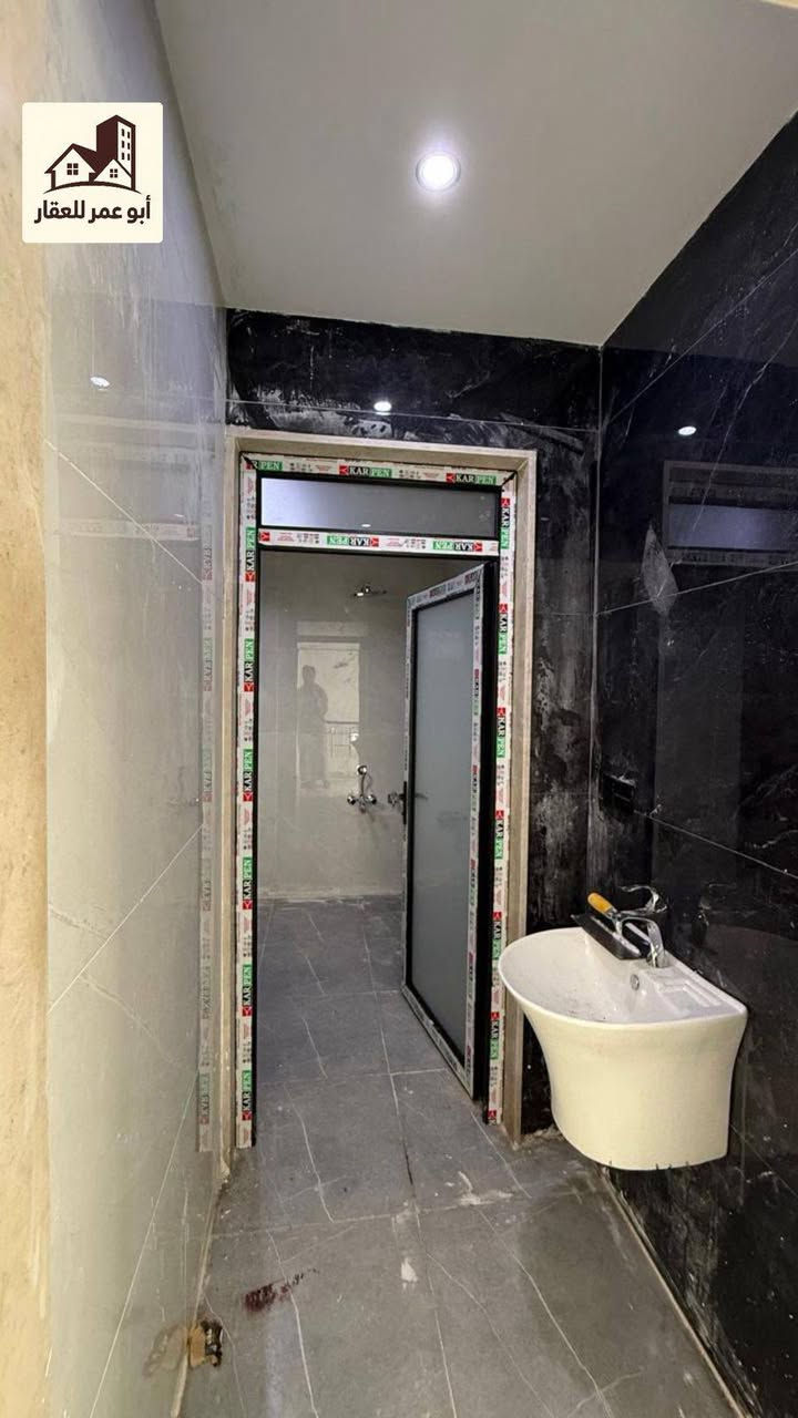 دار للبيع في منطقة التعليم العالي – مجمع النور
المساحة: 160 متر
الواجهة: 8 متر
الشارع: 12 متر
اتجاه الدار: شمال
الحالة: زيرو (جديد)

📍 موقع مميز وقريب من الخدمات

📞 للاستفسار:
***********
***********
