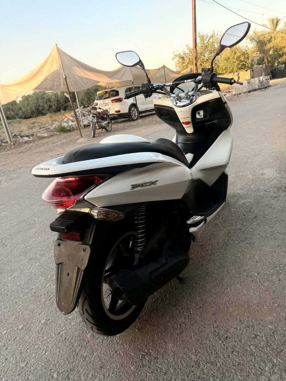 دراجة pcx ياباني جيل اول مكينة مكفولة حساس استاند حساس ازدحام
كهربائيات كاملة السعر 12 وبيها مجال
مكاني بعقوبة
للاستفسار الاتصال على الرقم ***********
