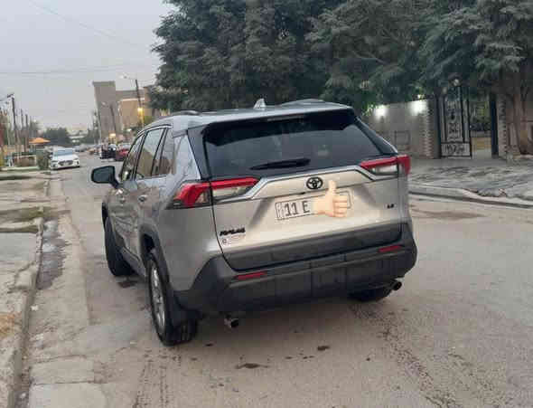 راف فور 2021 وارد امريكي بانزين فقط Le 
رقم بغداد أنكليزي الجديد 
ماشيه 66 .. مواصفات ال le معروفه كشنات مخمل سايد بريك دكمه 
اوتو هولد
ضررها جاملغ وبنيد حادث سطحي بيها جاملغ وبنيد صبغ والجاملغ الثاني كلير
مكان السياره بغداد العامريه 
السعر 210 وبيها مجال 

*********** بغداد
