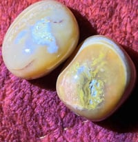 خرزات • حجر قديم • للبيع