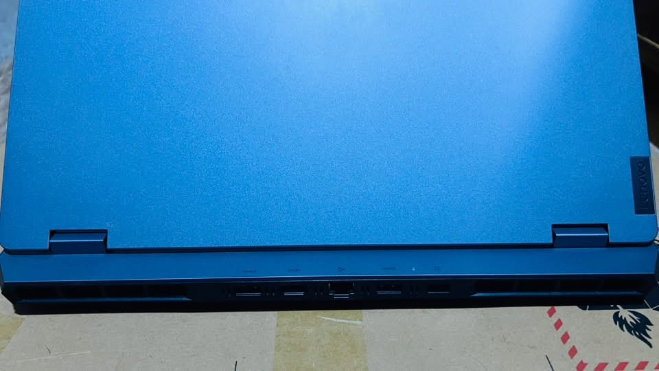 للبيع Lenovo LOQ بحالة ممتازة
* المعالج: Intel Core i5-12450HX
* كرت الشاشة: NVIDIA GeForce RTX 3050 6GB
* الرام: 12GB
* التخزين: SSD 512GB
* الشاشة: 144Hz
* نظام التشغيل: Windows 11 أصلي
* مع الشاحن الأصلي
* مع الكارتون الأصلي 
للتواصل واتساب ***********
