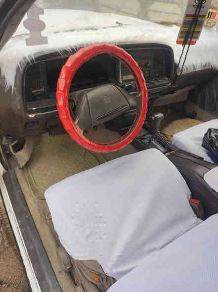 يالله هارتوب موديل 91 سياره دواخلهه حلوه 
مكينتهه 2 ونص لا صوت ولا براص رقم نجف 
راعيه ما نندله بنجف السياره لا مطلوبه ولا عليهه اي شي اخوان مكان السياره بصره ابو الخصيب 
اني مكلف لحد يراسلني هذا رقم راعيه 
السعر 26 وبيهه مجال الشراي فقط 
***********
