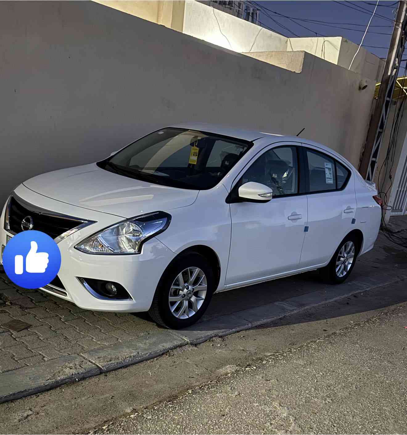 السلام عليكم
صني مصري موديل 23كفاله عامه من شخط  داخل اسود 
ماشيه 37سيبر مانزل بعدهي وضع شركه سياره 
تبريد قطعتين 
شاشه اصليه 
بلتوث 

محرك 1500 
وايل كب 
 

السعر 117بيه مجال بسيط 
إلا تفاصيل اتصال ***********
