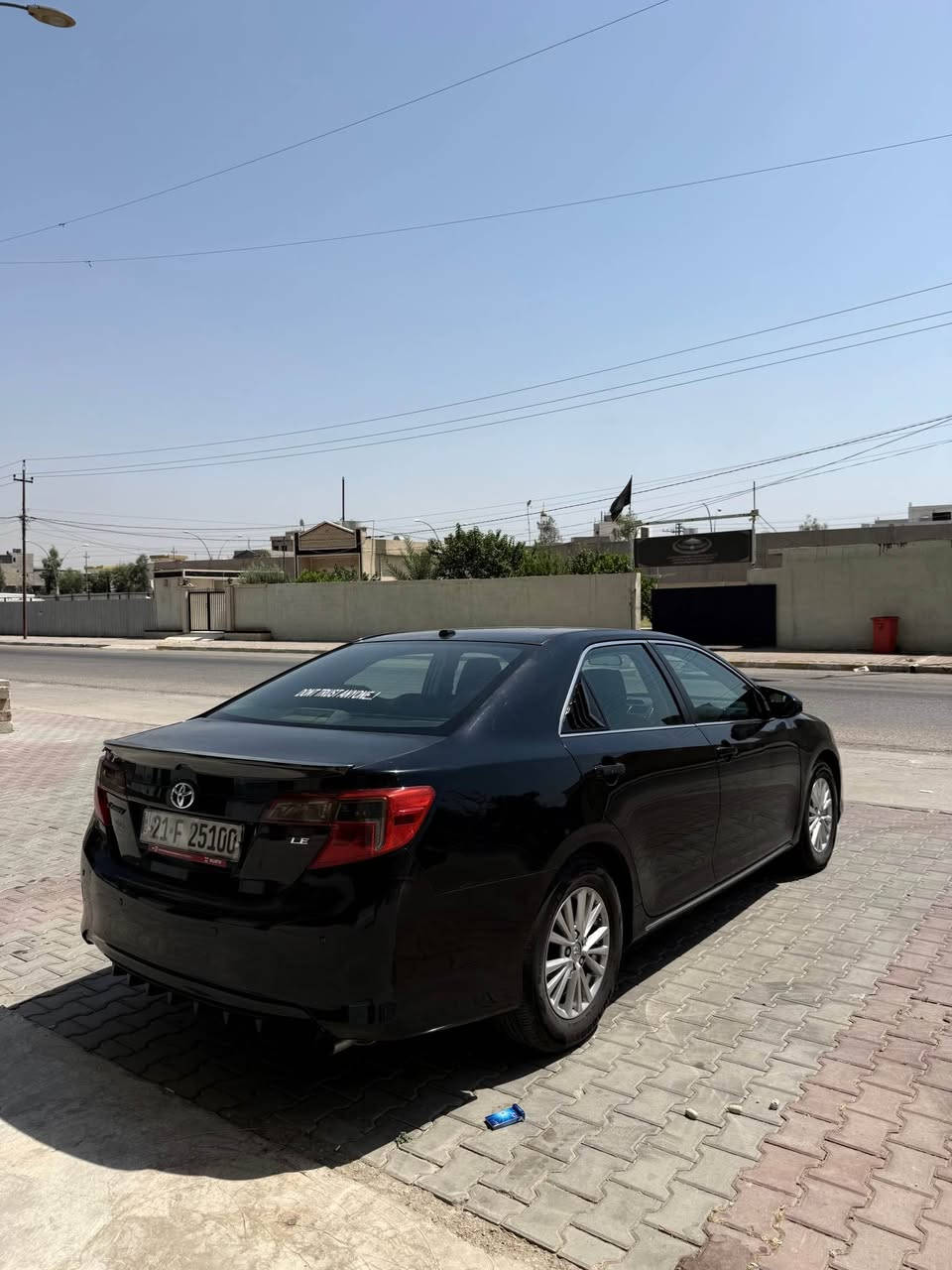 سلام عليكم 
كامري موديل ٢٠١٢ امريكي داخل صحراوي
ماشية ١٧٠ الف كير و محرك بشرط مامفتوح لا صوت ولا بخار مال ٢٠١٧ جديد
تبريد ثلج شاشة و كاميرة رقم سنوية جديد باسمي تايرات جديد صدر و حدادية جديد. بطاقة بنزين بي. 
سيارة بيه بابين مصبوخ مال امريكا بدون دواخل وهنا بل عراق 
بونيد بدون دواخل يعني ثلاث قطع صبغ بجم و خلفي كبس 
سعر السيارة 112 وبية مجال مكاني كركوك
*********** كركوك, العراق

