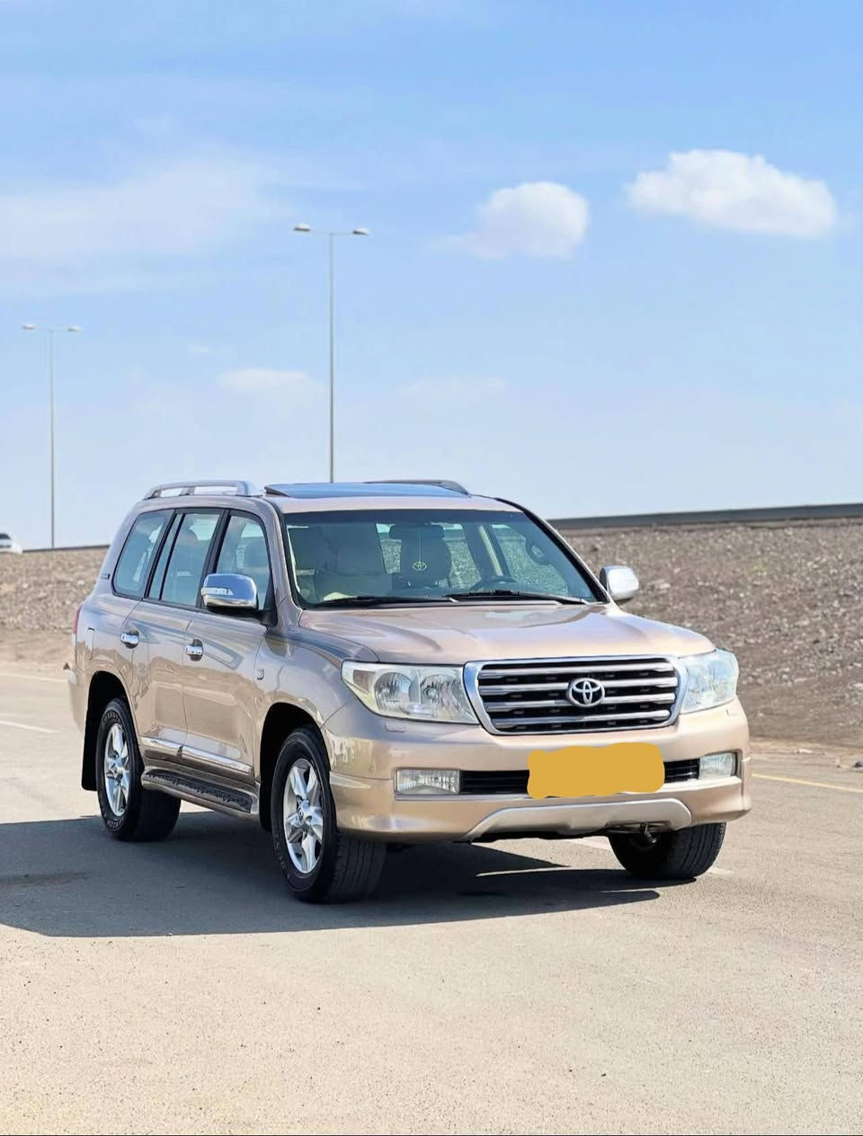 السلام عليكم لاندكروز 2011 خليجي مقفوله كفاله عامه من الدعاميه للدعاميه بشرط لا صبغ بيها لا ضرب بها لا تبديل بيها تخم تاير جديد صدر امامي خلفي جديد كهربائيات كله شغال تدفيه تبريد شغال ضايفي لها تشغيل عن بعد وضايفينها جكات تصعد وتنزل محرك مبدل جديد قبل 18 يوم محرك 8 سلندر حجم المحرك 5700، 💯💯VXR رقم اربيل باسمي لغايه السنويه 31 السعر 295 بيها مجال بسيط عنوان بغداد*********** عطل واحد فقط بالمسجل
