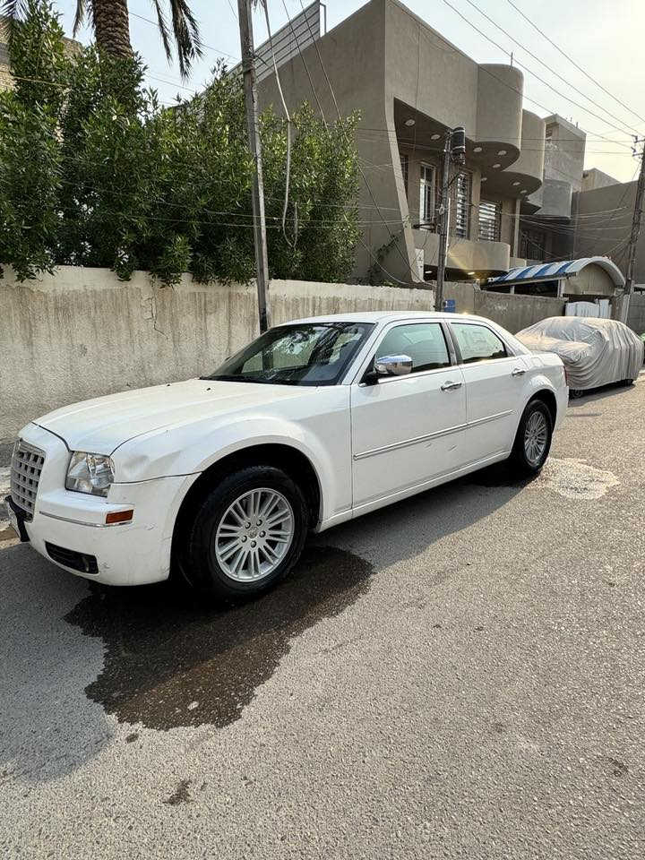 اوباما 2010 كنديه محرك  2700  6 سلندر ماشيه: 195 الف  السياره بدون صبغ ومكفوله گير ومكينه تحكمات كشن وشاشه تحكم لمس وكامره خلفيه مع دوران وحساس مبدل بيها قبق الجنطه فقط ابلادي وبارد ب الجاملغ الامامي والبنيد موجوده صورة البارد جدآ بسيطه ولون السيارة ابيض⚪️
الرقم بغداد خصوصي السنويه بأسمي ما ساقطه  تحويل ثاني يوم

💎 ســعــر ✅ ::  135 ورقه وبيها مجال جدآ بسيط📮

ملاحضه : مكان السياره بغداد والسياره استعمال شخصي مو مال خط تجي تفحص السياره سونار وتگلبها بيدك السياره نضيفه حيل

الرقم 
***********
