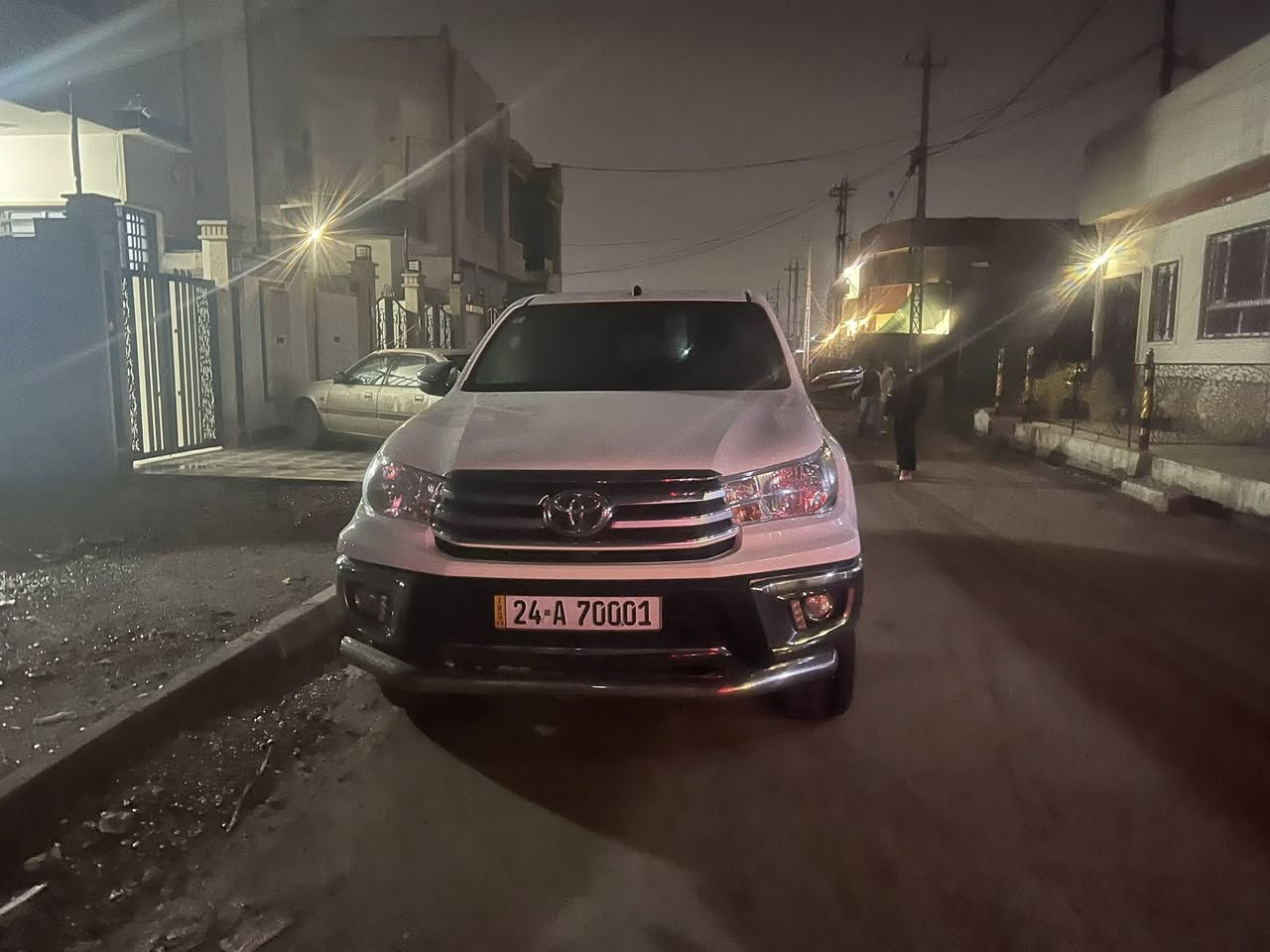 سلام عليكم بيك أب تويوتا هايلوكس 2020  كير عادي رقم دهوك فورويل 4x4 مكفول من الضرر والصبغ كفاله سياره جديده وحلوه مكان موصل السعر 265 بيها مجال للشراي
***********
